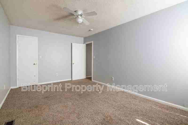 1722 6th Place Cir Nw - Photo 7 of 18