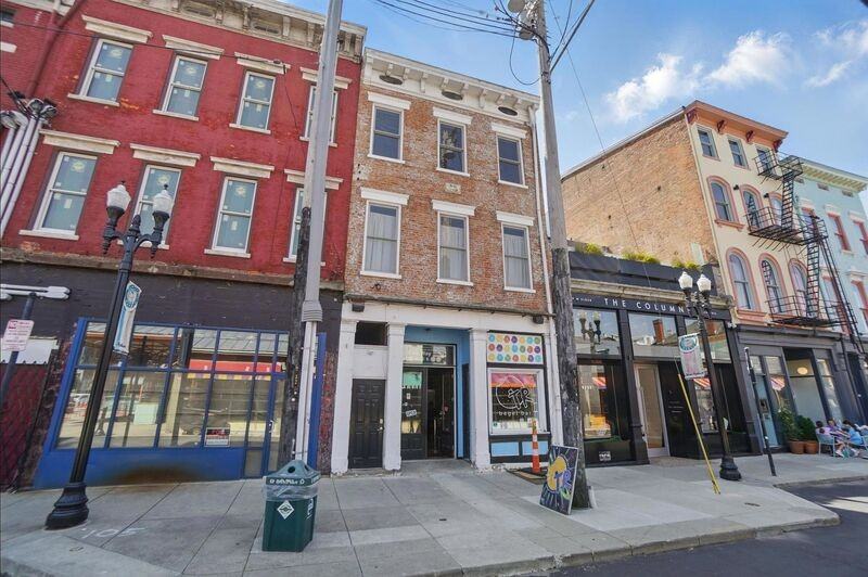 107 W Elder St #A - Photo 3 of 34