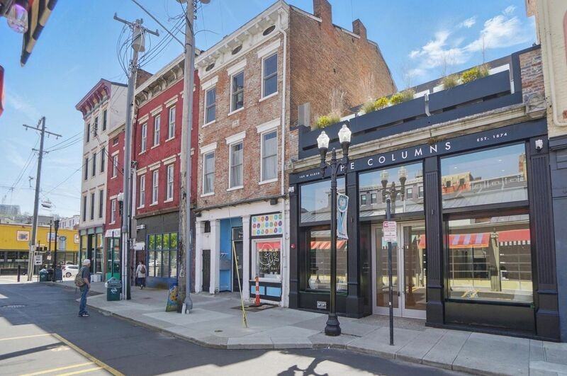 107 W Elder St #A - Photo 4 of 34