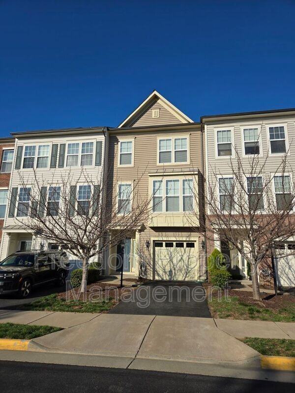 11974 Mirror Lake Ln - Photo 2 of 2