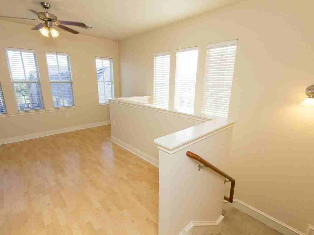 2005 Antone St - Photo 3 of 7