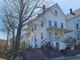 featured image of 40 Putnam St