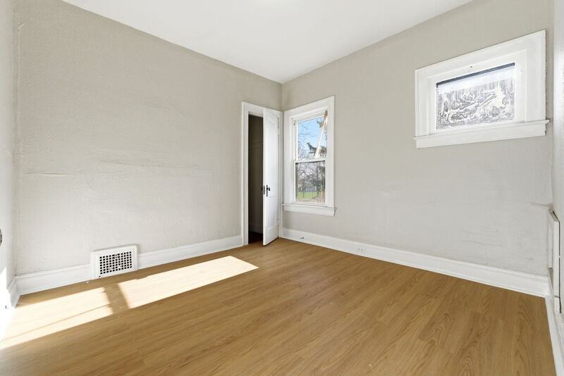 13806 Coit Rd - Photo 5 of 14