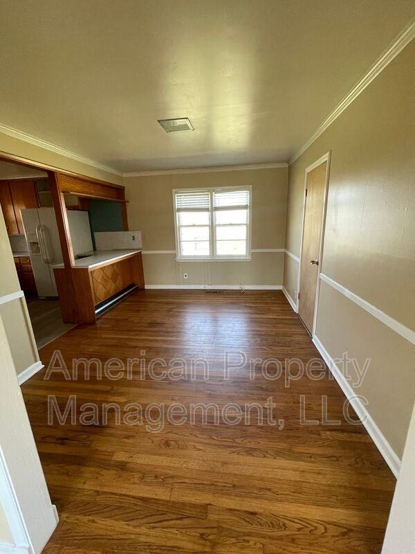 4409 E 21st Pl - Photo 3 of 11