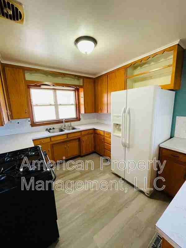 4409 E 21st Pl - Photo 4 of 11