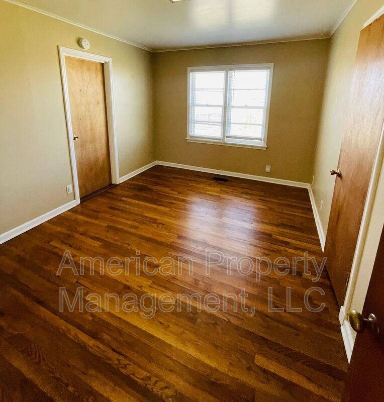 4409 E 21st Pl - Photo 7 of 11