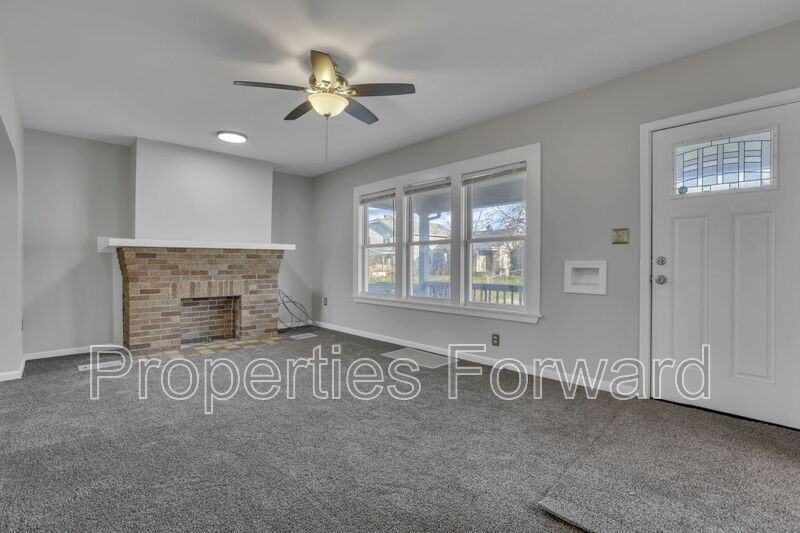 1185 E 22nd Ave - Photo 6 of 26