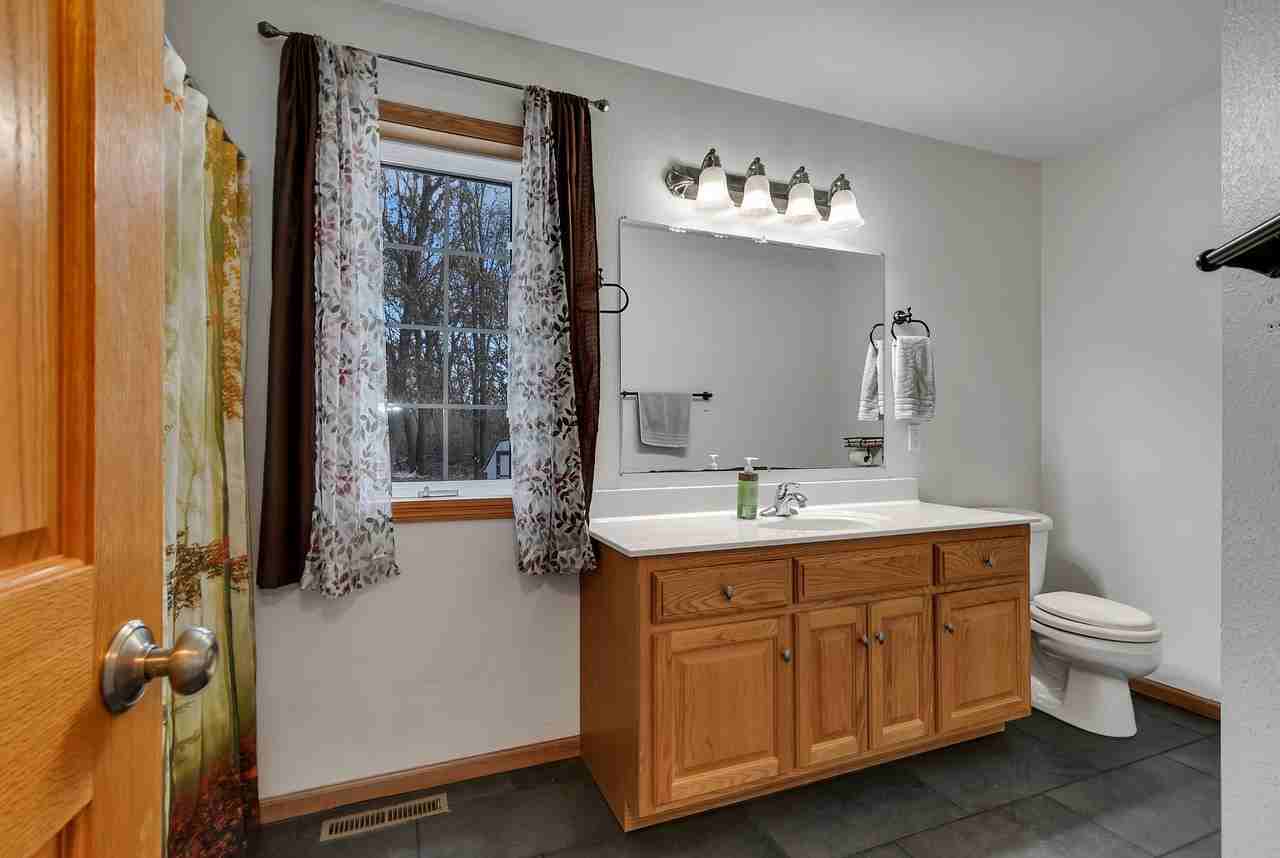 516 4th Ave Ne #1 - Photo 7 of 13