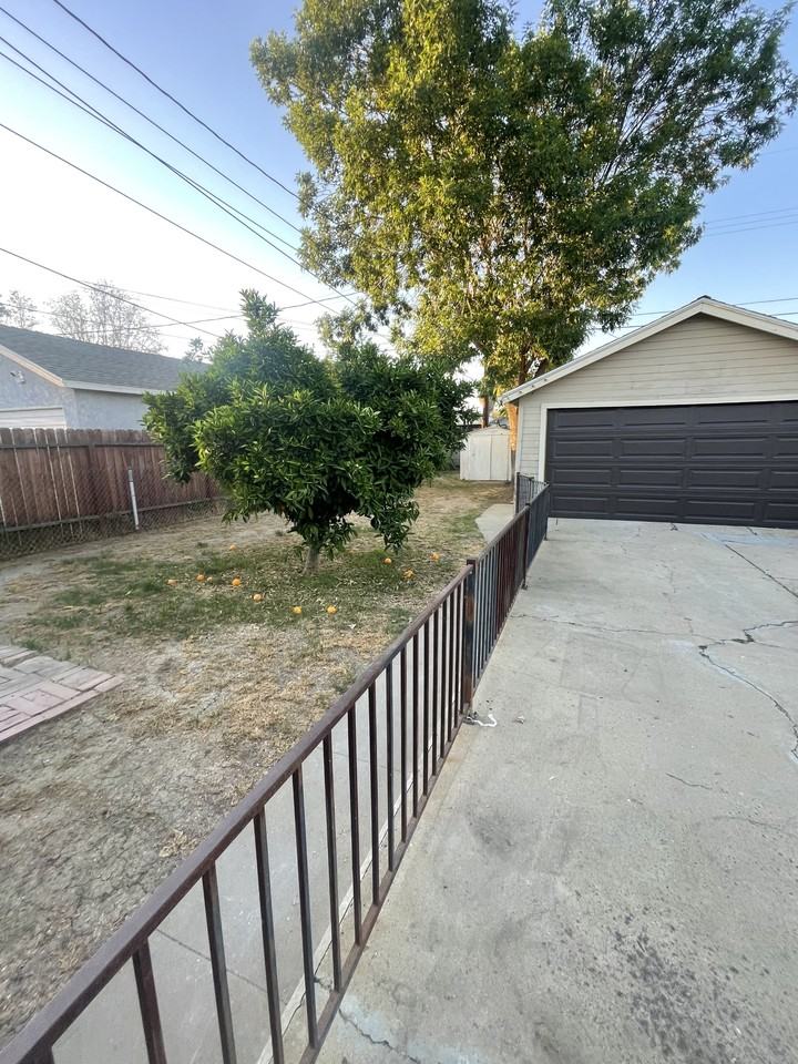 406 Wilson Ave #2BD1BTH - Photo 5 of 20