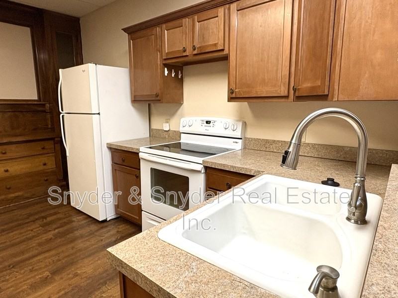 777 W Market St #3 - Photo 3 of 12