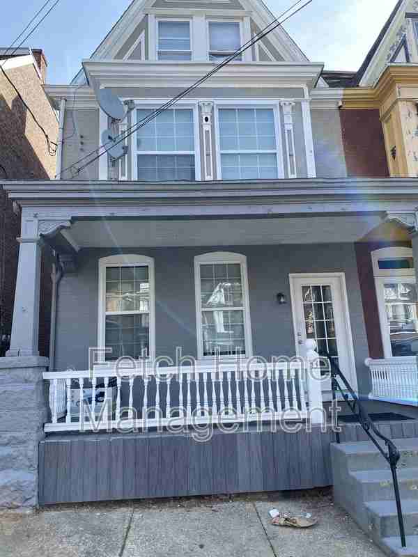 53 S Franklin St #1 - Photo 3 of 17