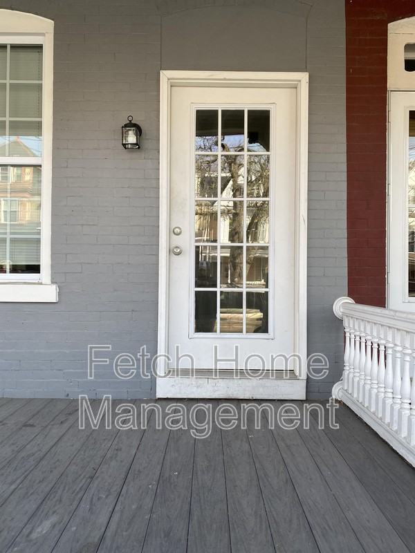 53 S Franklin St #1 - Photo 4 of 17