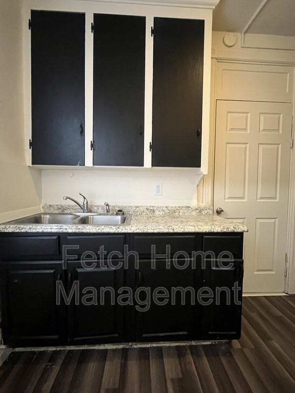 53 S Franklin St #1 - Photo 7 of 17