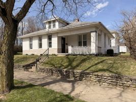 featured image of 418 Nw L St