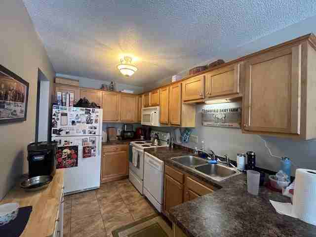 13841 74th Ave N - Photo 3 of 17