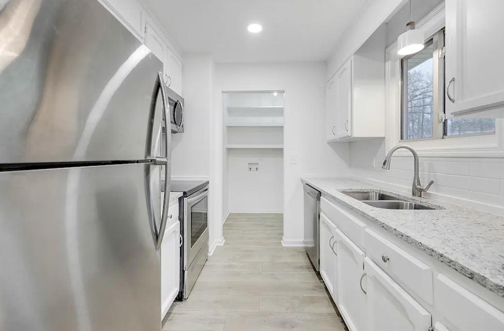 107 Treetop Ct - Photo 6 of 14
