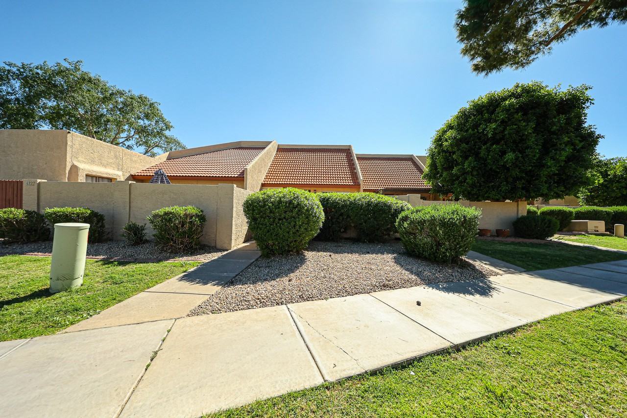 4120 W Calavar Rd - Photo 6 of 34