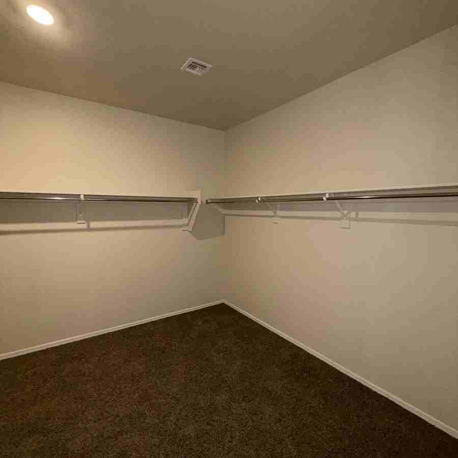 1038 W Castle Ct - Photo 5 of 13