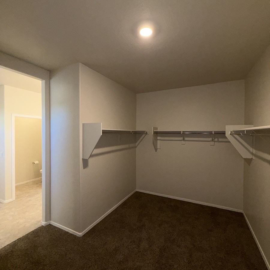 1038 W Castle Ct - Photo 6 of 13