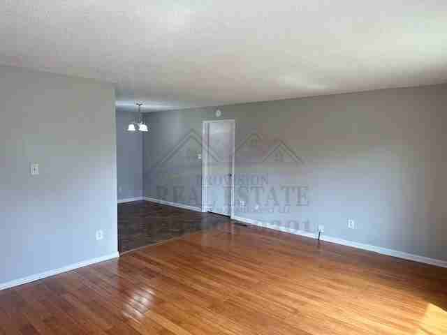 4040 John Ct Nw - Photo 3 of 24