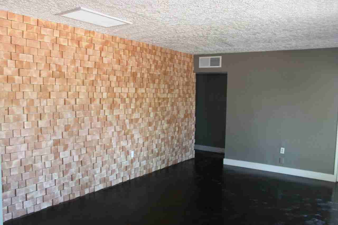 1228 S Mckemy St - Photo 2 of 9