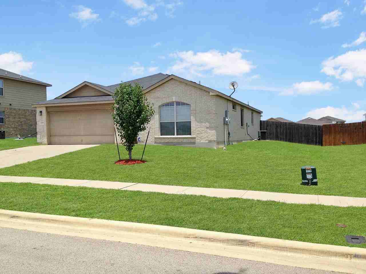 709 Taurus Dr - Photo 3 of 17