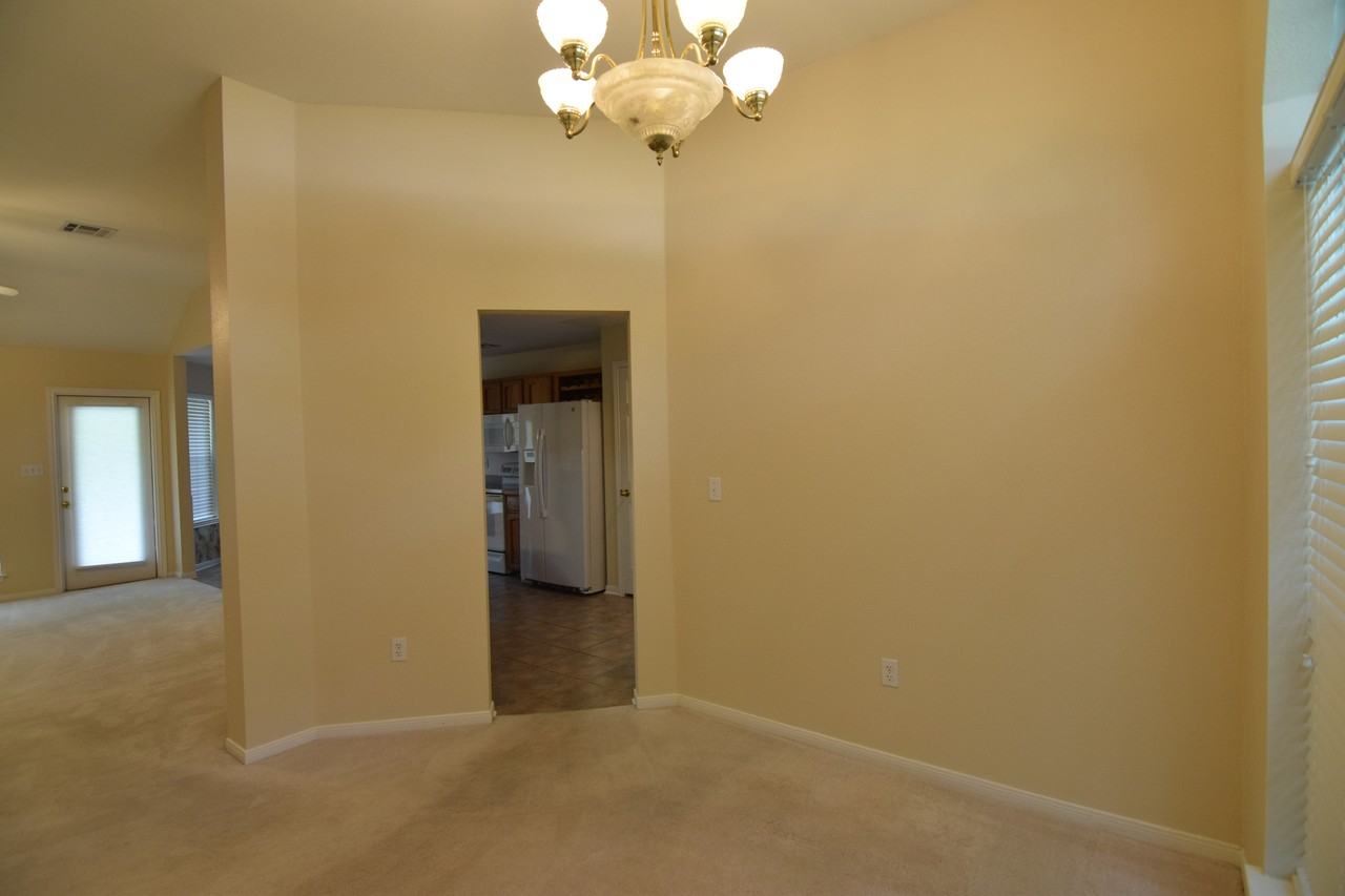 2511 Kingsbury Dr - Photo 7 of 23