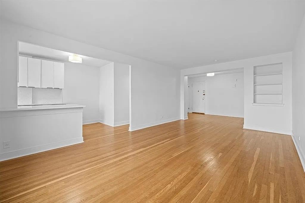 445 W 240th St - Photo 5 of 10