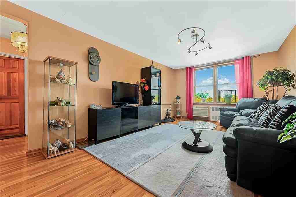 2711 Avenue X #5K - Photo 2 of 22