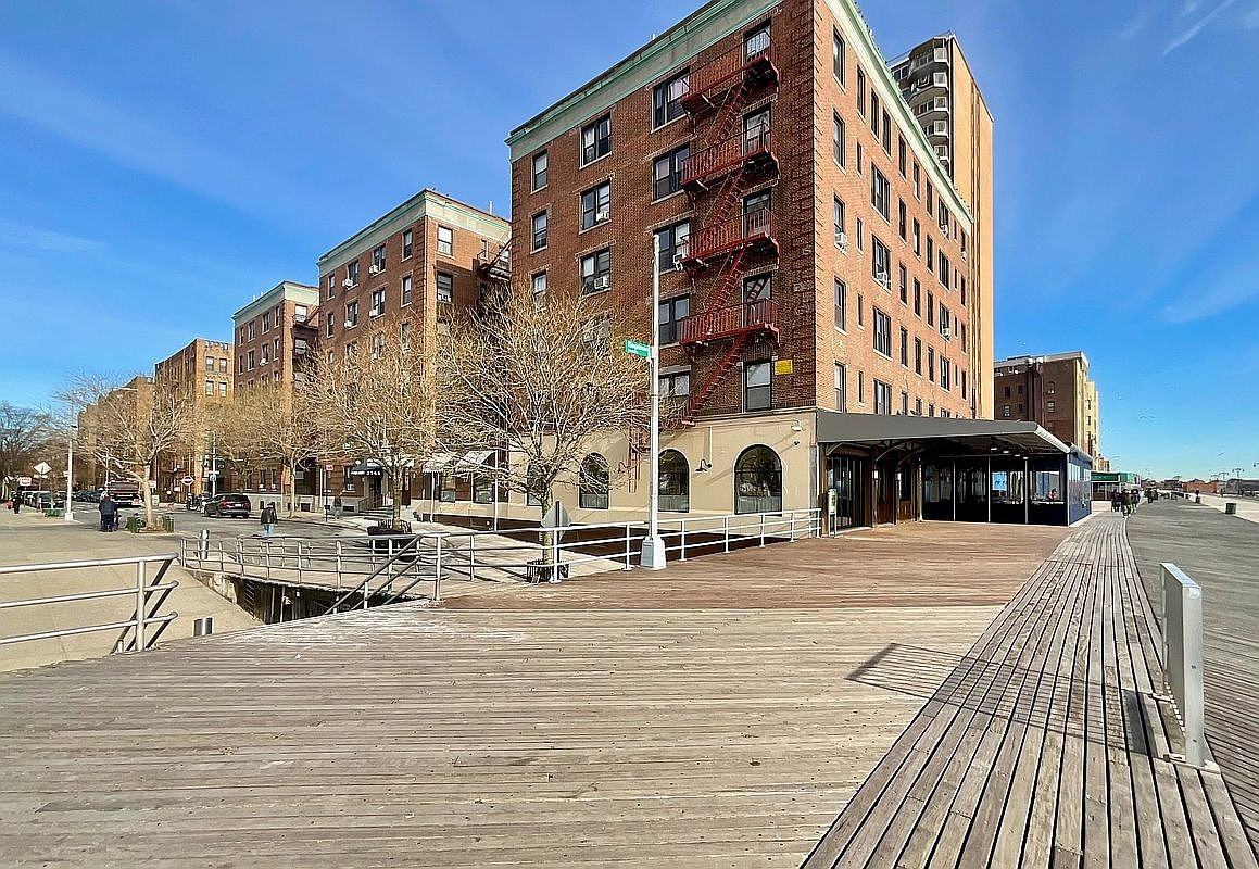 3145 Brighton 4th St #306 - Photo 5 of 15