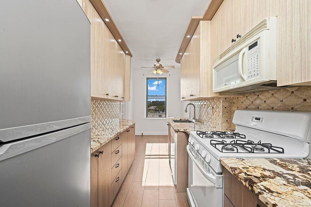 7101 Shore Rd #6E - Photo 4 of 12