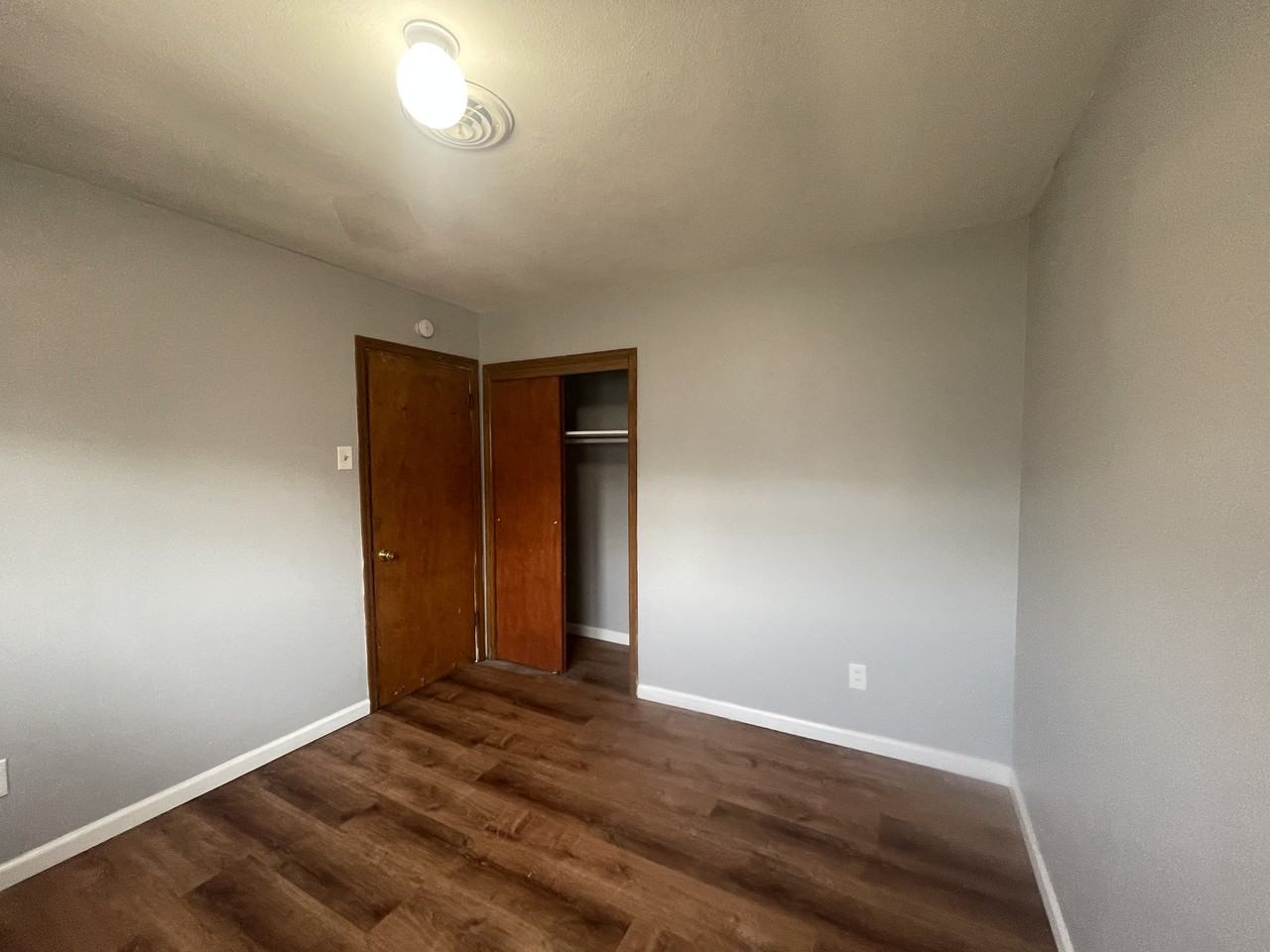 1134 Laredo Ave - Photo 6 of 17