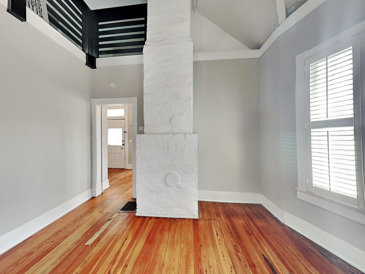 595 Boulevard Se #A - Photo 3 of 18