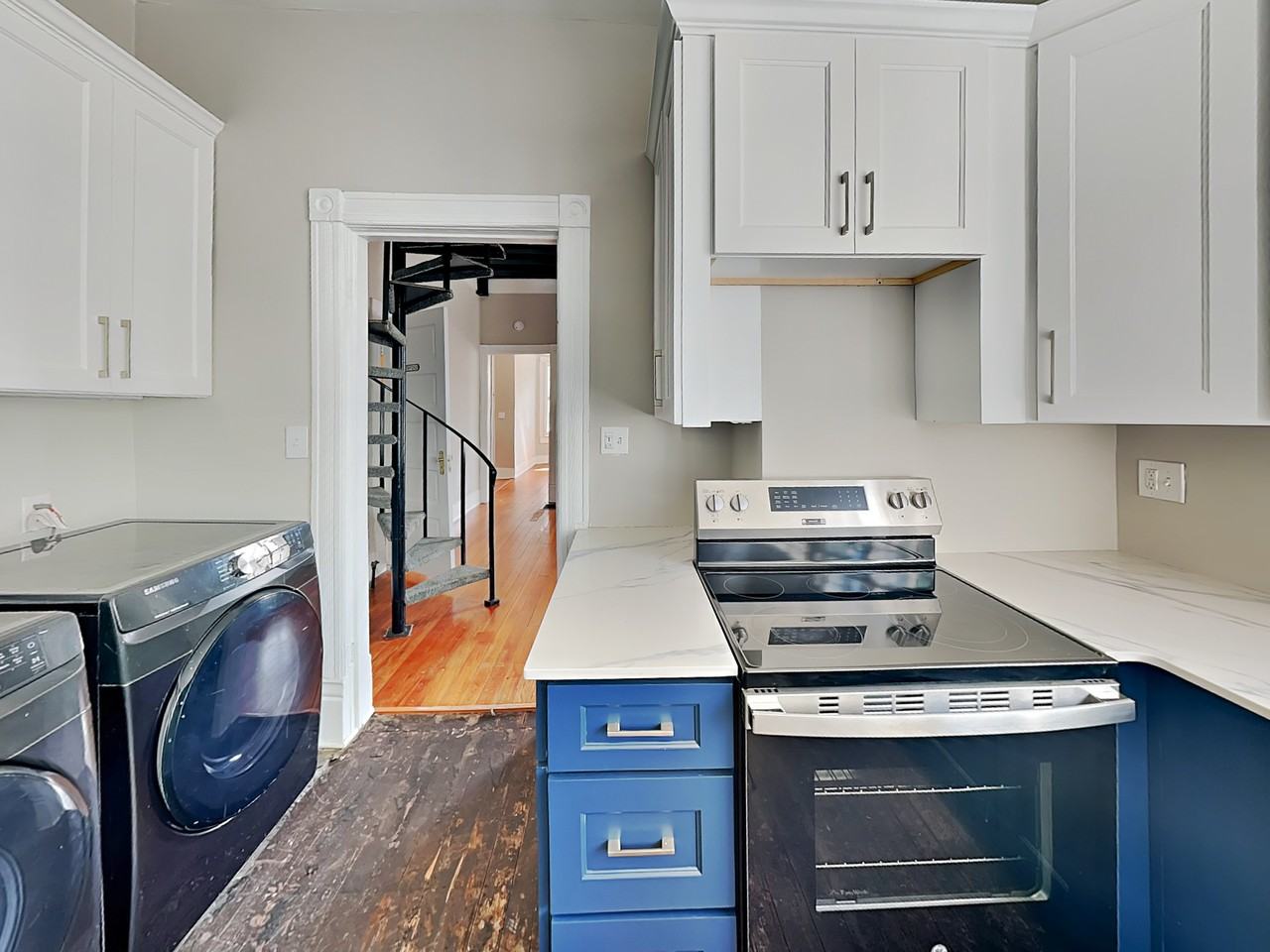 595 Boulevard Se #A - Photo 6 of 18