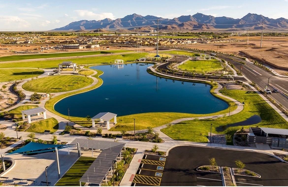 12125 W Luxton Ln - Photo 4 of 50