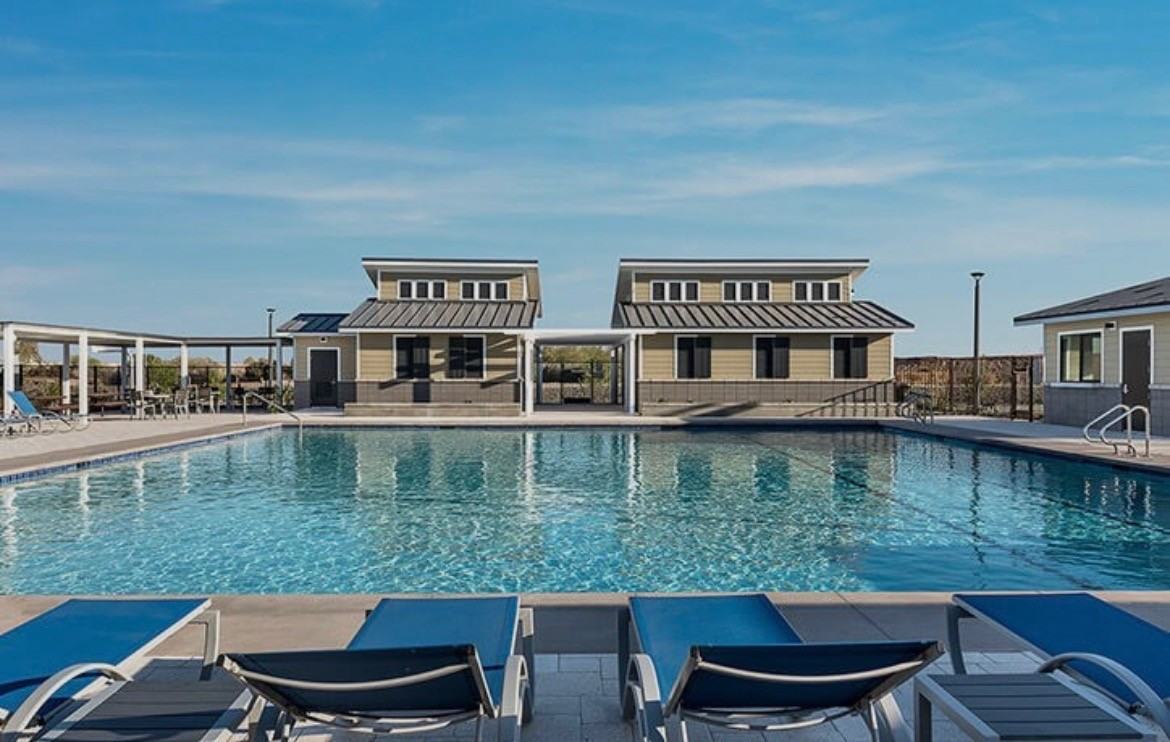 12125 W Luxton Ln - Photo 5 of 50