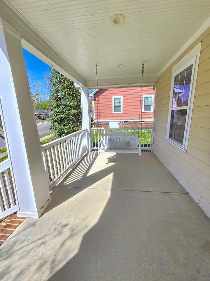 1133 S State St - Photo 3 of 37