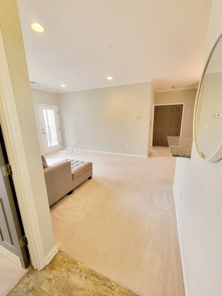 210 N Person St #202 - Photo 3 of 39