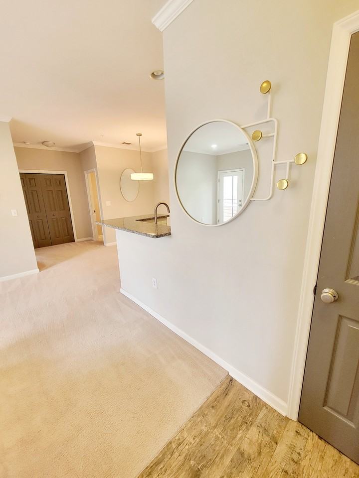 210 N Person St #202 - Photo 4 of 39