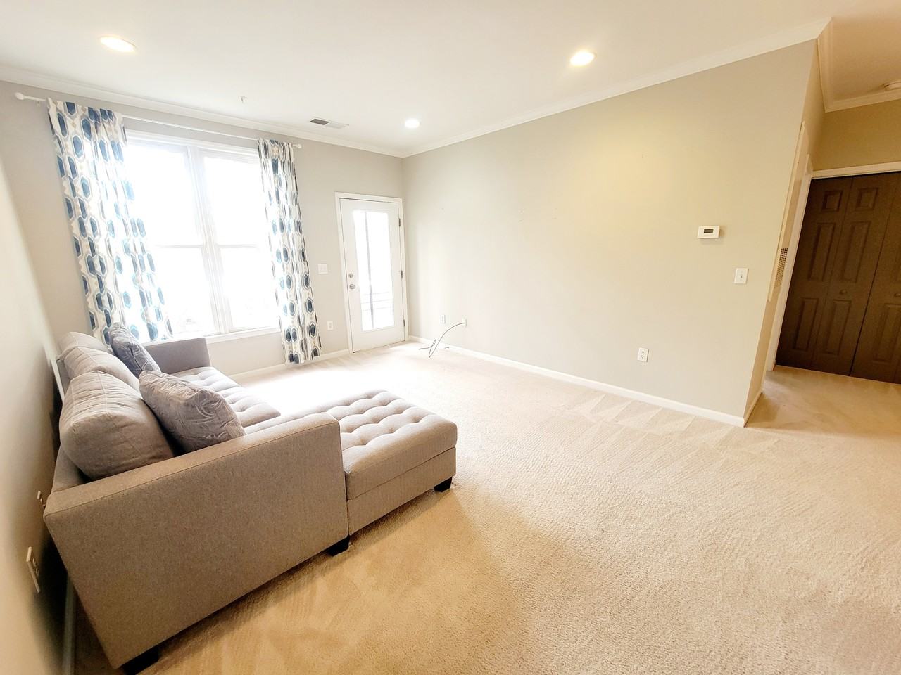 210 N Person St #202 - Photo 6 of 39