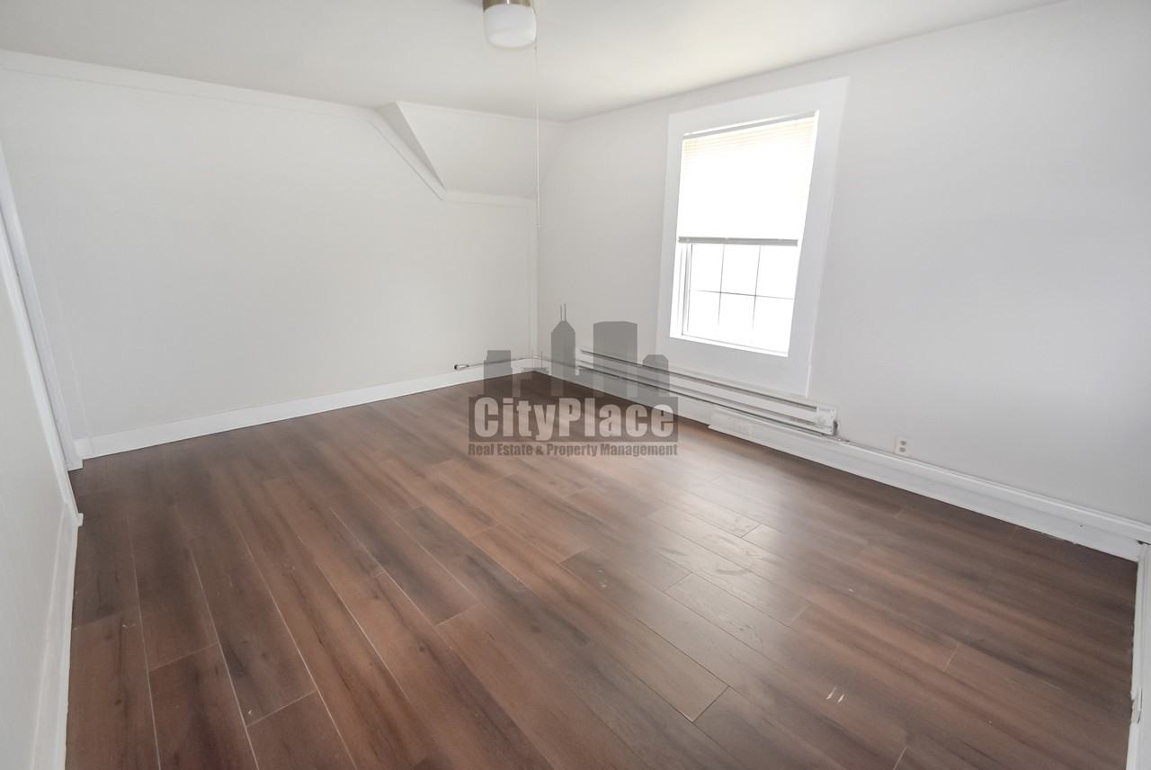 1755 W Morris St #C - Photo 5 of 15