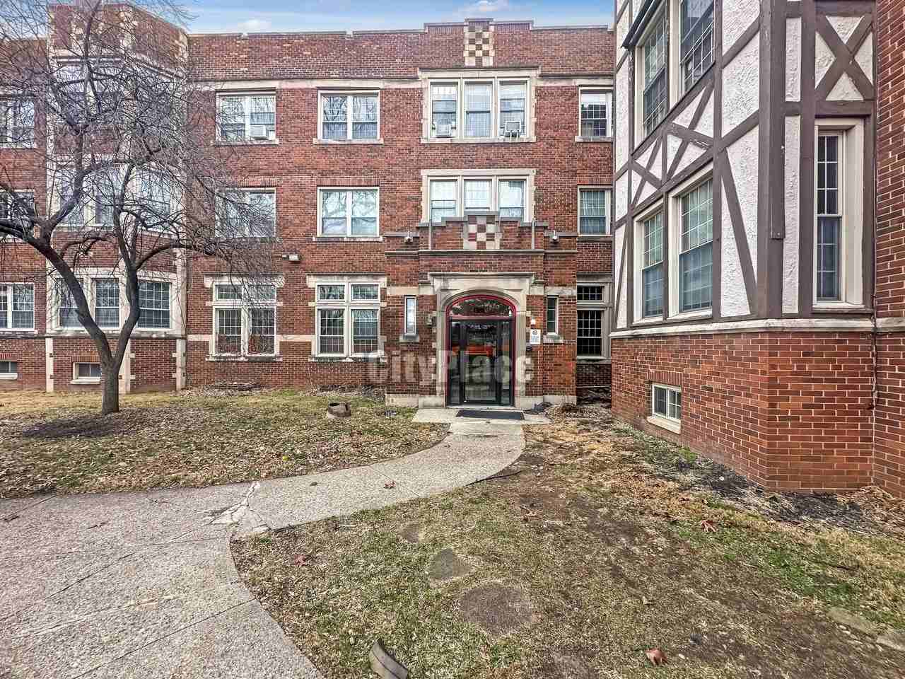 3541 N Meridian St #205 - Photo 7 of 20