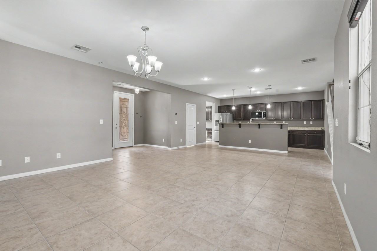 3220 Jevonda Ave - Photo 3 of 25