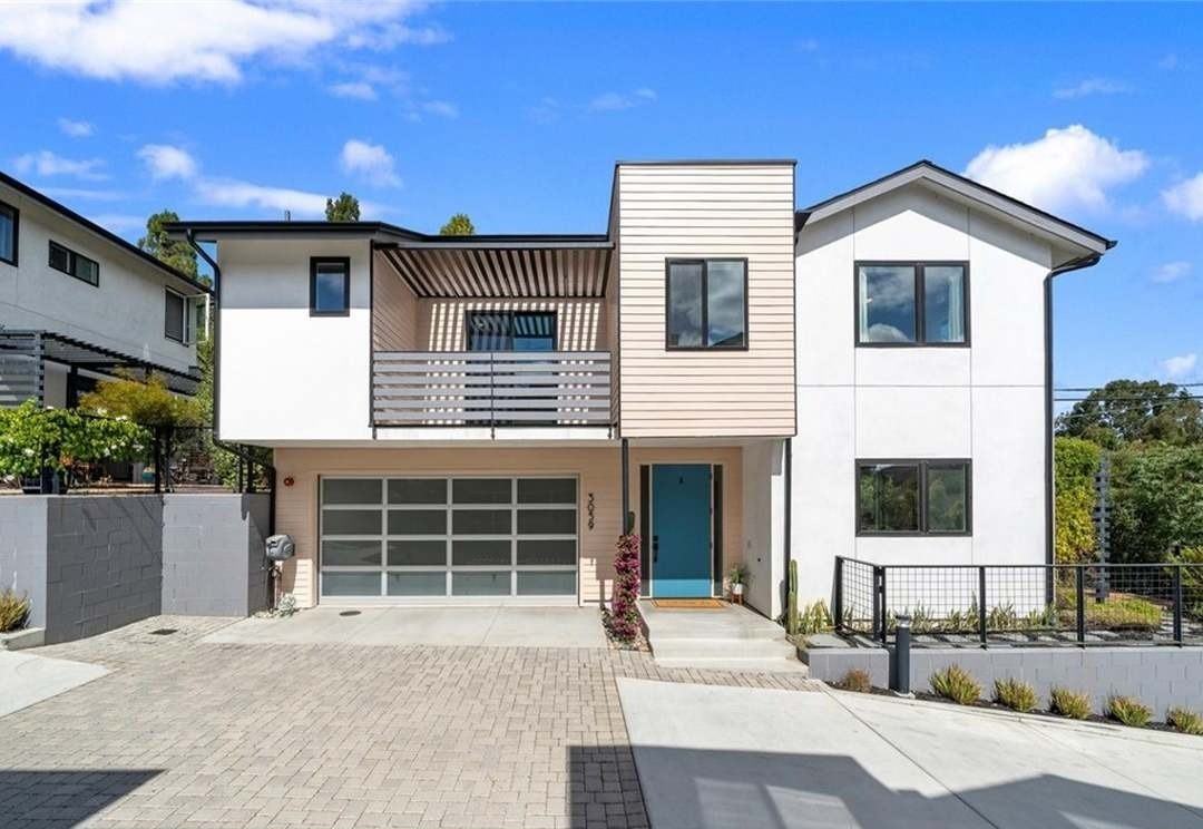 3059 Rockview Pl - Photo 4 of 26