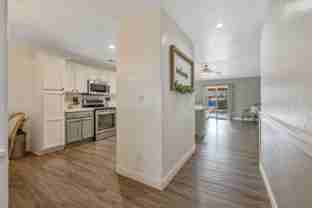 2715 W Brooke Ave - Photo 1 of 1