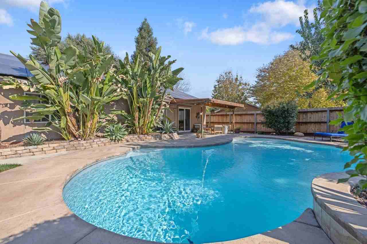 2715 W Brooke Ave - Photo 7 of 24