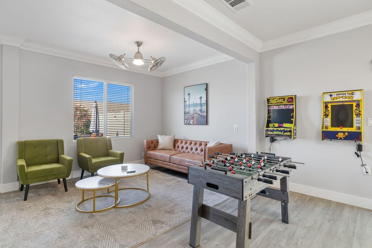 83454 Todos Santos Ave - Photo 3 of 36