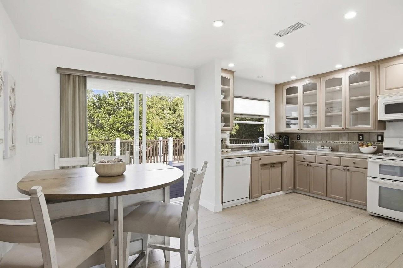 7446 Ohio Pl - Photo 7 of 28