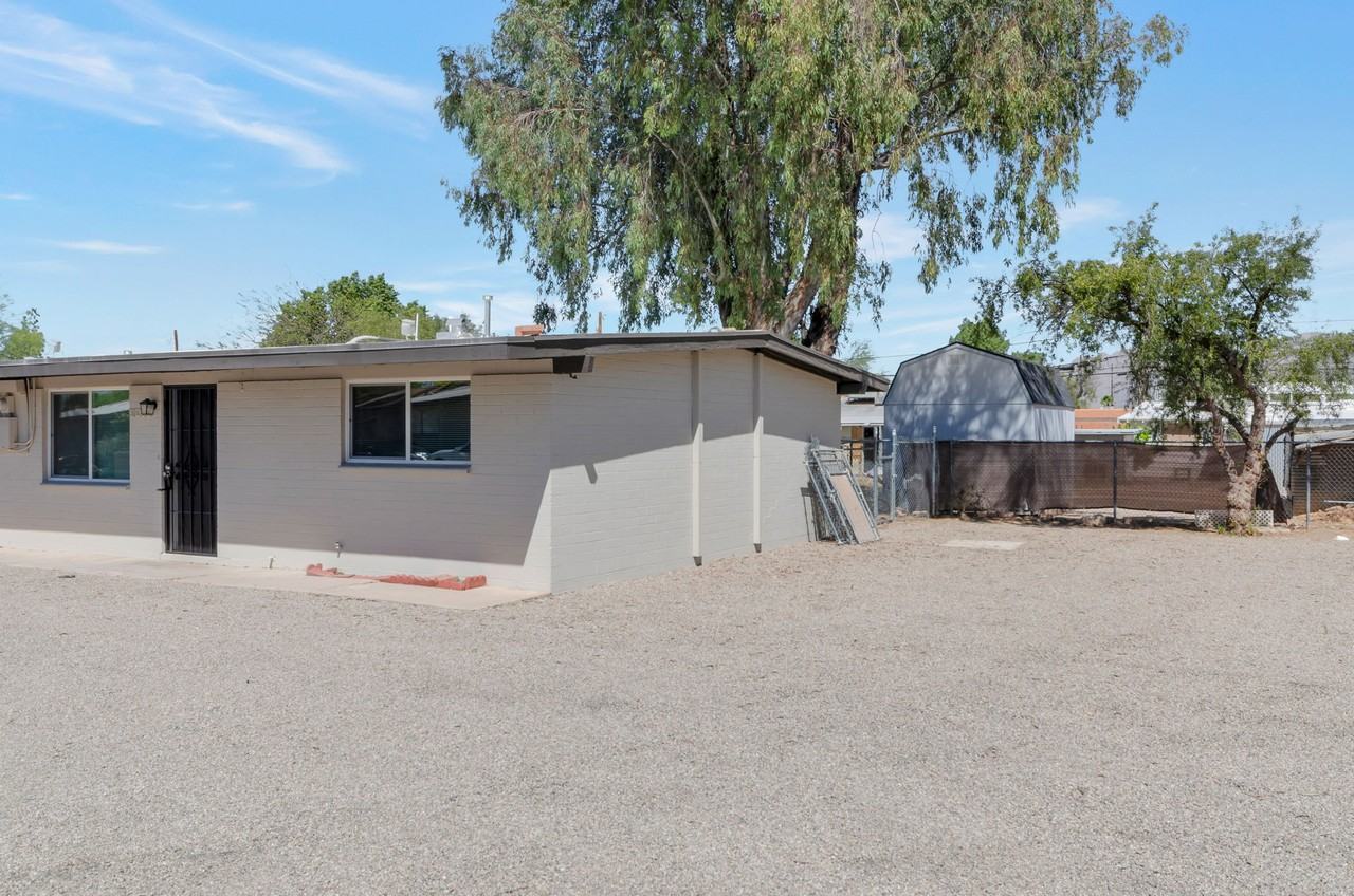 3054 N Sparkman Blvd - Photo 4 of 24