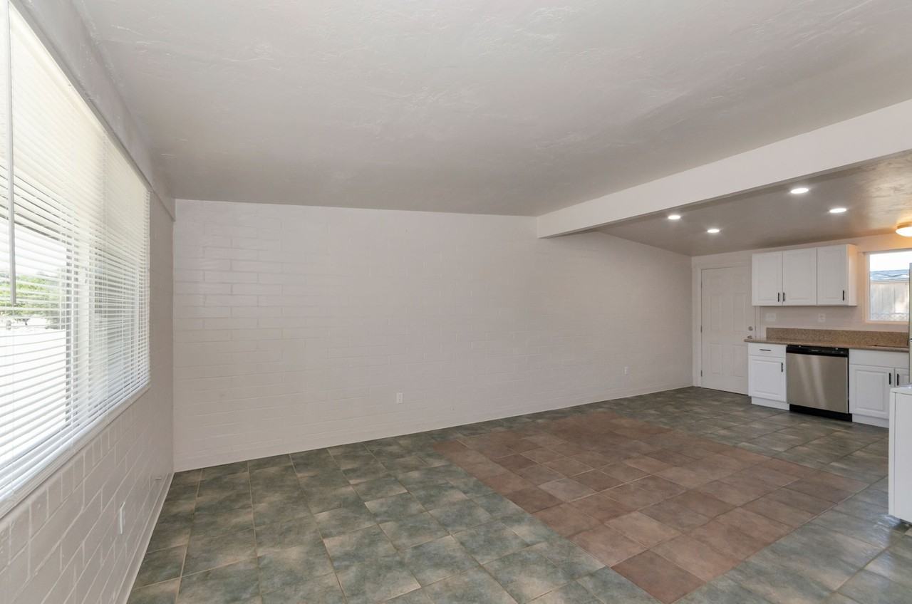 3054 N Sparkman Blvd - Photo 5 of 24